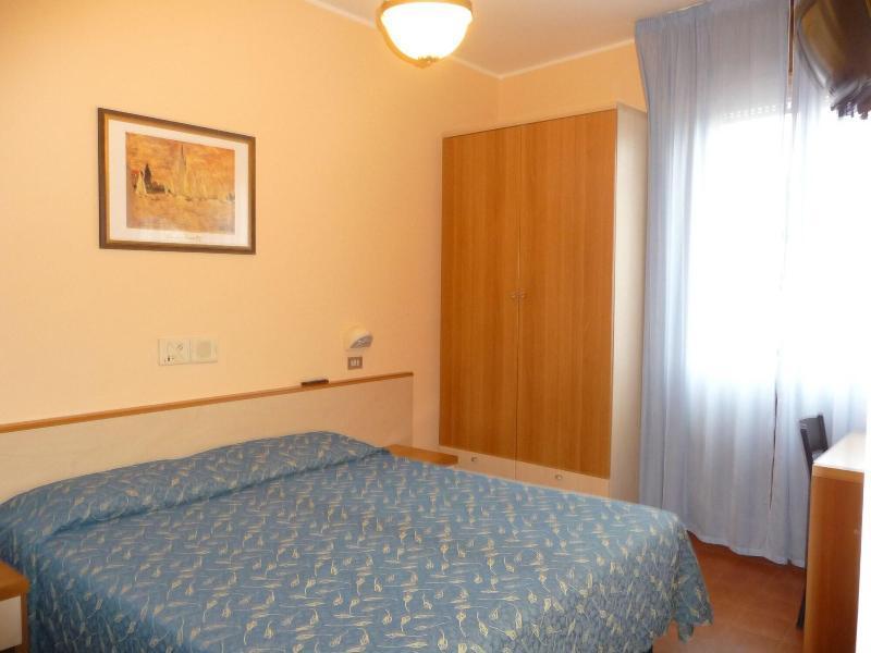 Hotel Azzurra Rimini Dış mekan fotoğraf