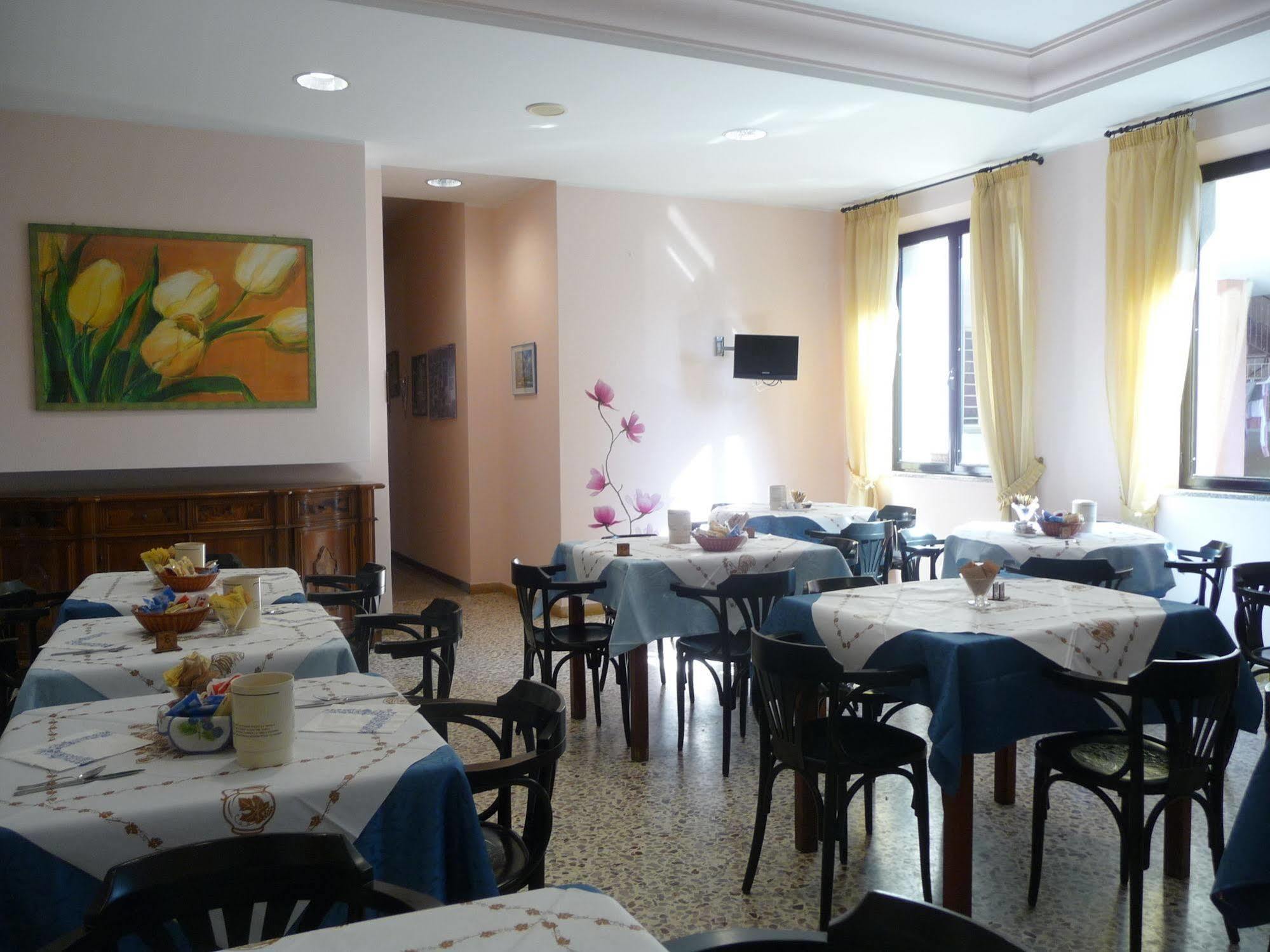 Hotel Azzurra Rimini Dış mekan fotoğraf